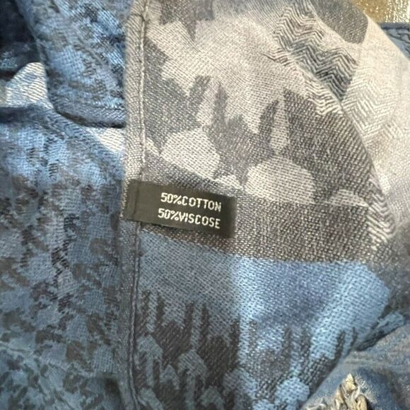 Unisex Multicolored Plaid Acrylic Fringe Scarf  33” x 28” Cotton/Viscose - Picture 12 of 15